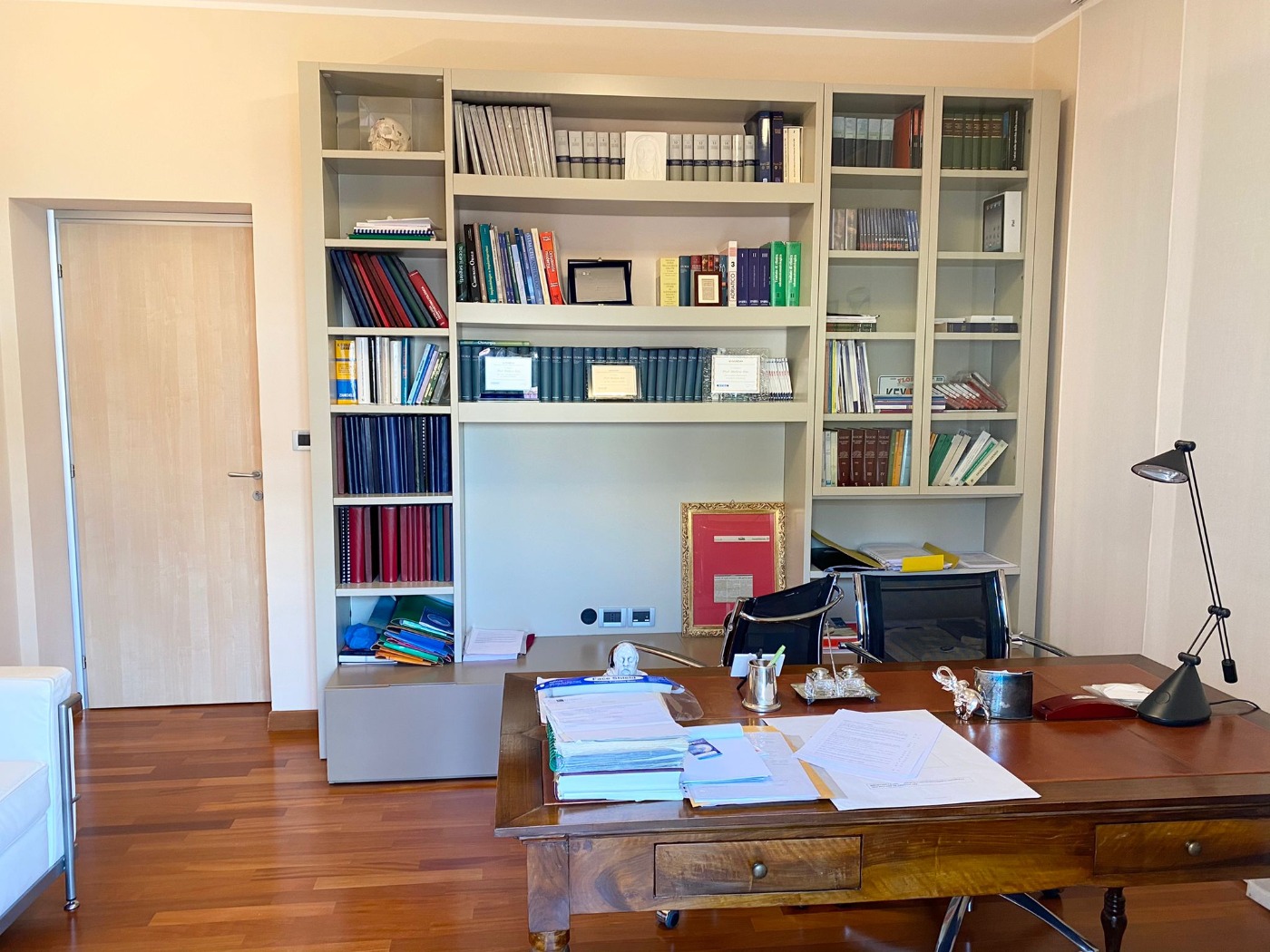 <span  class="uc_style_uc_tiles_grid_image_elementor_uc_items_attribute_title" style="color:#ffffff;">53660.jpg</span>