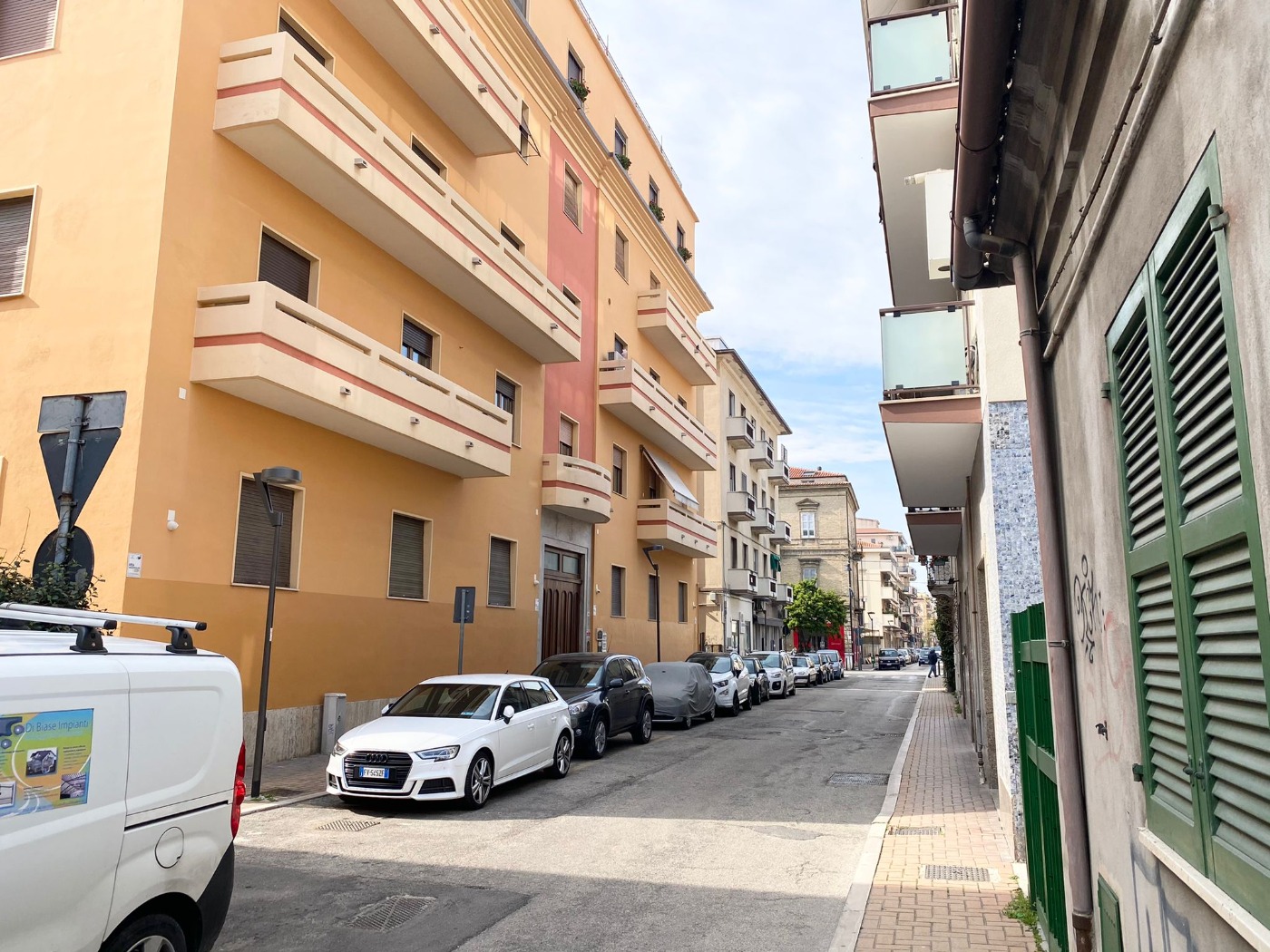 <span  class="uc_style_uc_tiles_grid_image_elementor_uc_items_attribute_title" style="color:#ffffff;">53666.jpg</span>