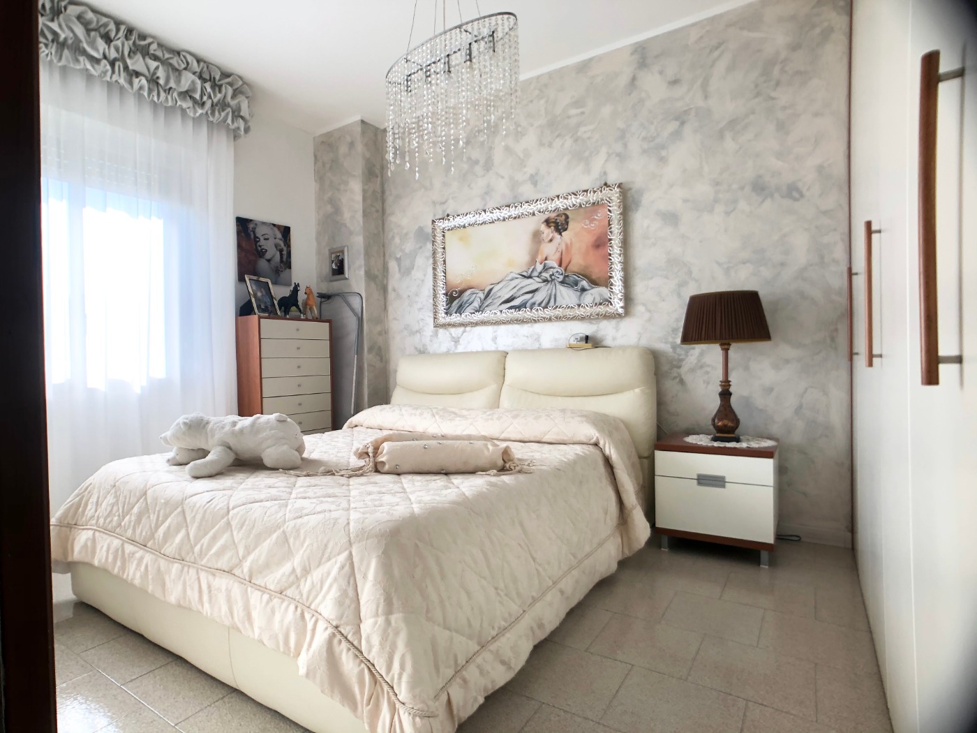 <span  class="uc_style_uc_tiles_grid_image_elementor_uc_items_attribute_title" style="color:#ffffff;">53686.jpeg</span>