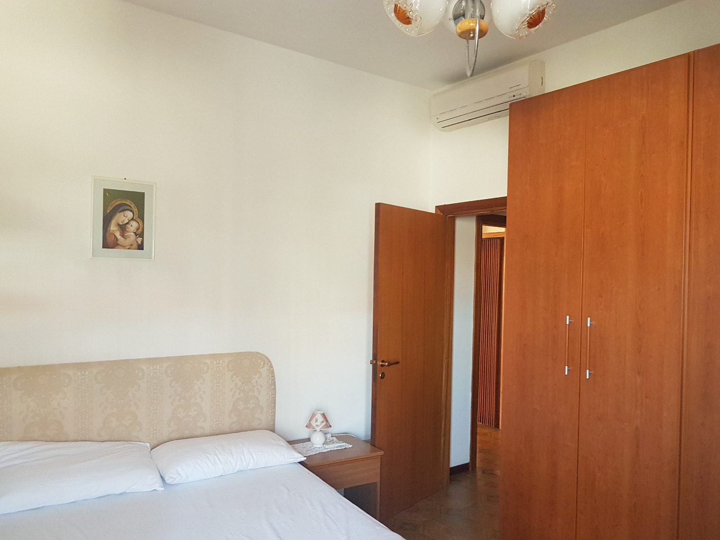 <span  class="uc_style_uc_tiles_grid_image_elementor_uc_items_attribute_title" style="color:#ffffff;">54373.jpg</span>