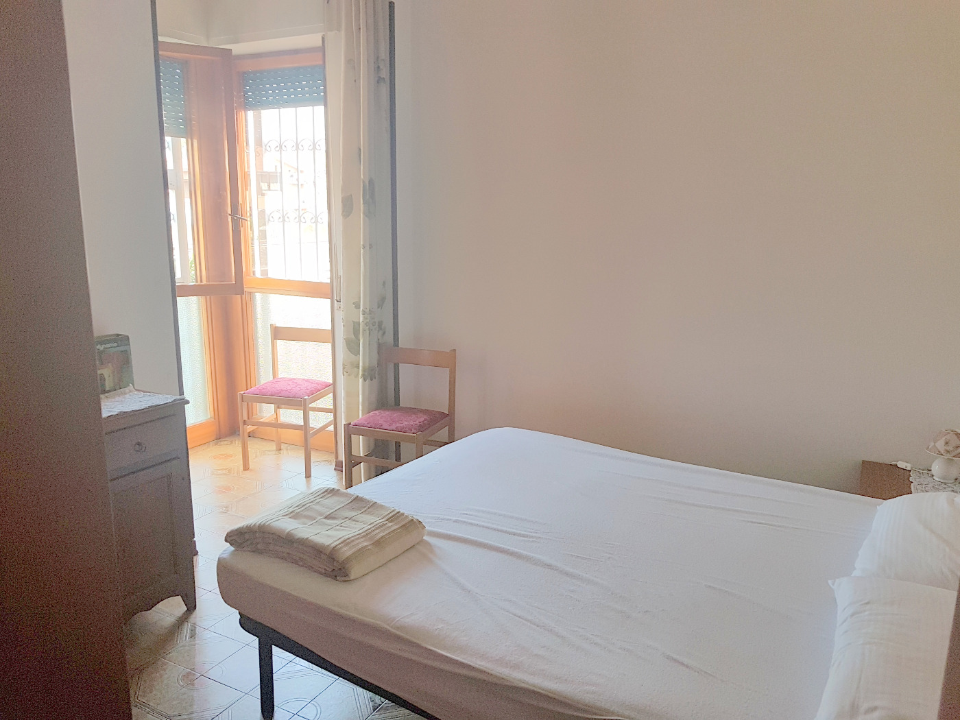 <span  class="uc_style_uc_tiles_grid_image_elementor_uc_items_attribute_title" style="color:#ffffff;">54374.jpg</span>