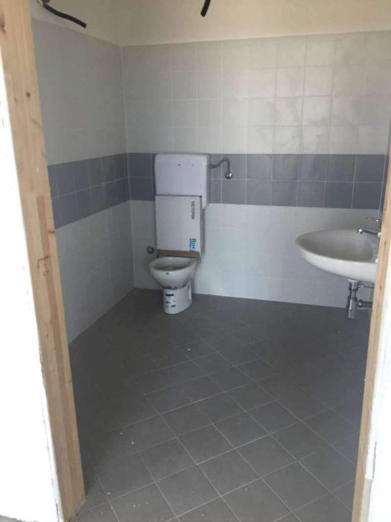 <span  class="uc_style_uc_tiles_grid_image_elementor_uc_items_attribute_title" style="color:#ffffff;">2571658609.jpg</span>