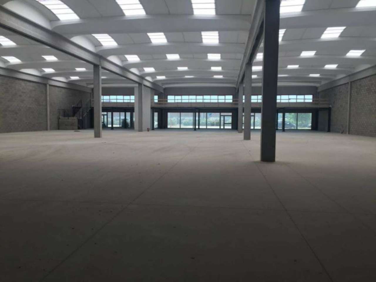 <span  class="uc_style_uc_tiles_grid_image_elementor_uc_items_attribute_title" style="color:#ffffff;">2571658614.jpg</span>