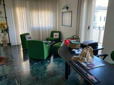 <span  class="uc_style_uc_tiles_grid_image_elementor_uc_items_attribute_title" style="color:#ffffff;">3822.jpg</span>