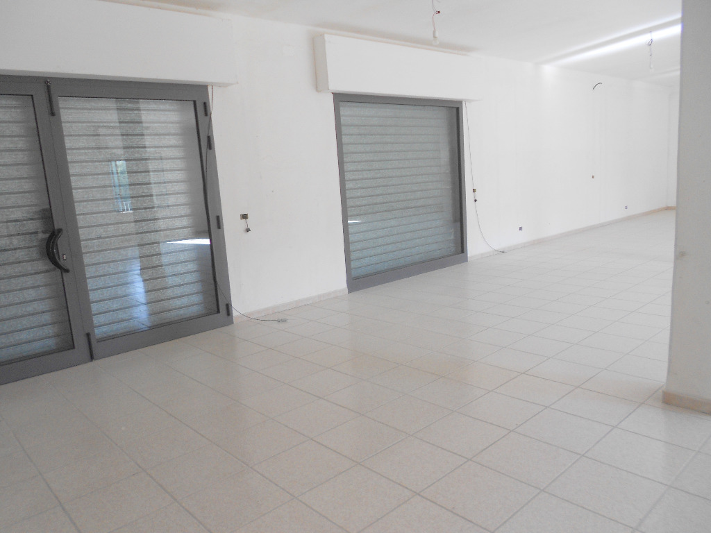 <span  class="uc_style_uc_tiles_grid_image_elementor_uc_items_attribute_title" style="color:#ffffff;">49892.jpg</span>