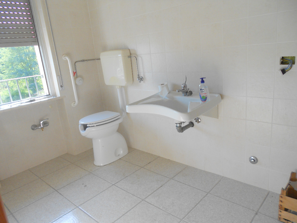 <span  class="uc_style_uc_tiles_grid_image_elementor_uc_items_attribute_title" style="color:#ffffff;">49893.jpg</span>