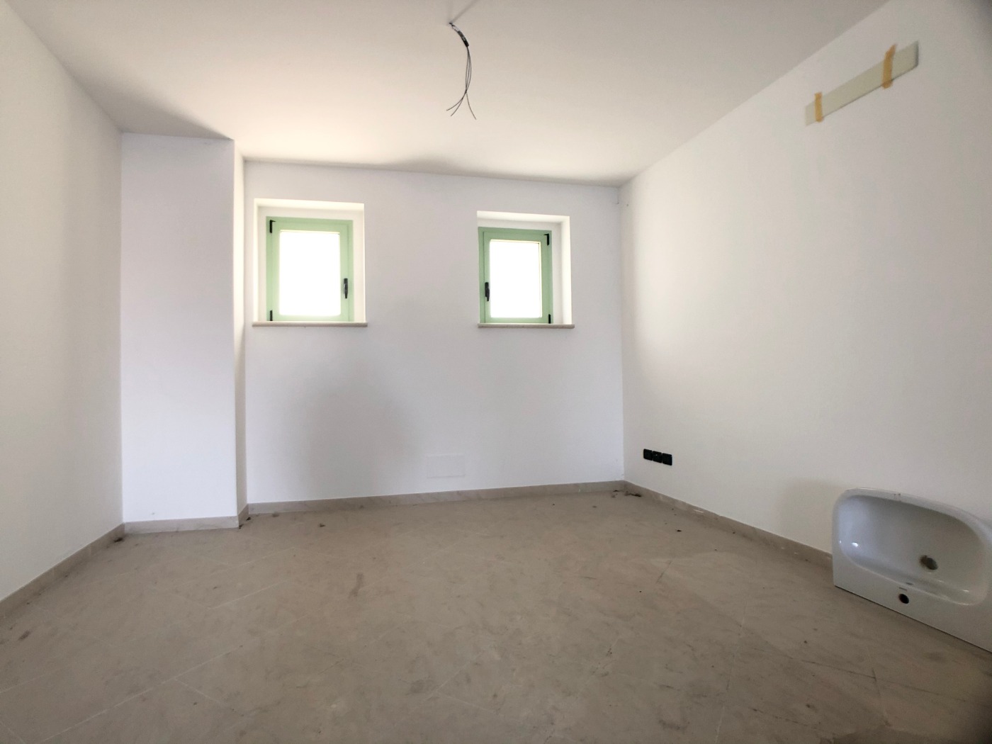 <span  class="uc_style_uc_tiles_grid_image_elementor_uc_items_attribute_title" style="color:#ffffff;">53397.jpeg</span>