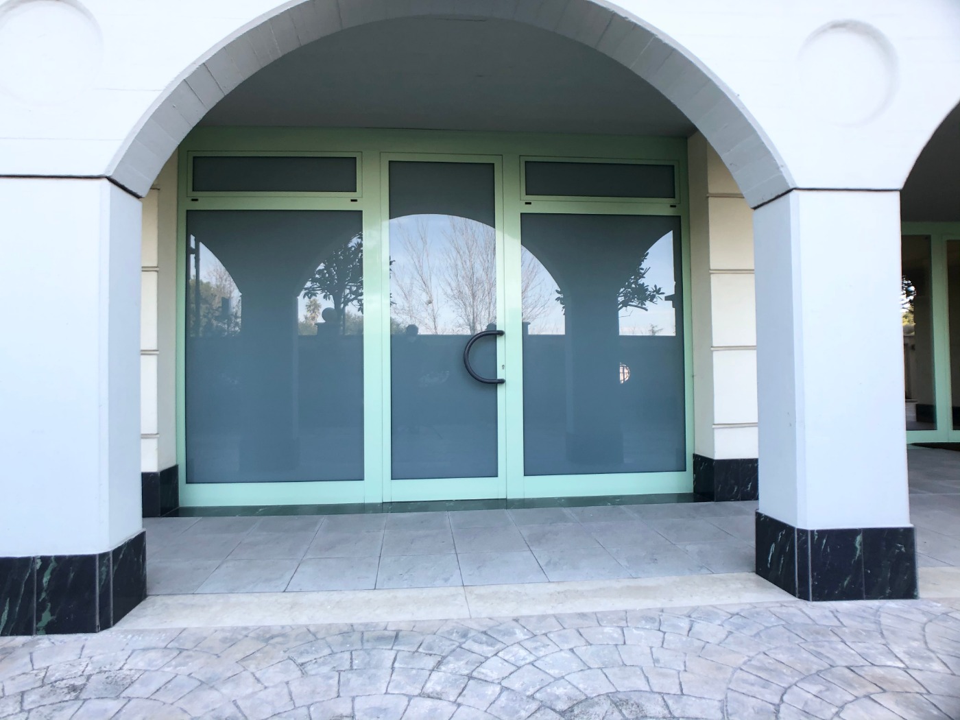 <span  class="uc_style_uc_tiles_grid_image_elementor_uc_items_attribute_title" style="color:#ffffff;">53405.jpeg</span>