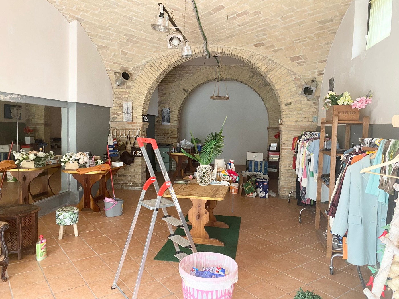 <span  class="uc_style_uc_tiles_grid_image_elementor_uc_items_attribute_title" style="color:#ffffff;">55153.jpg</span>