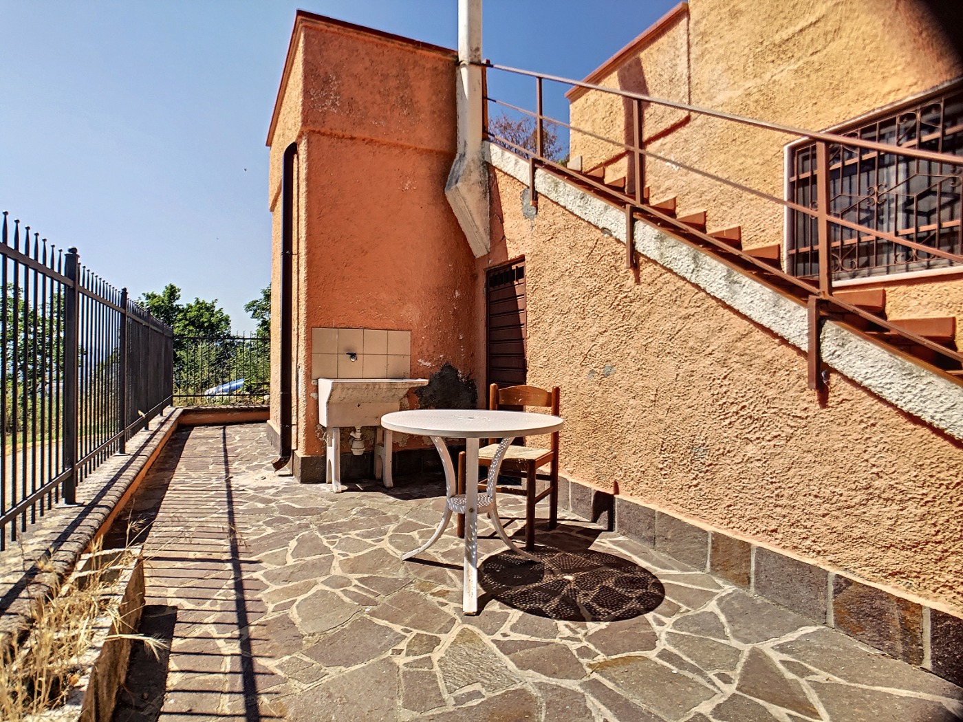 <span  class="uc_style_uc_tiles_grid_image_elementor_uc_items_attribute_title" style="color:#ffffff;">55420.jpeg</span>