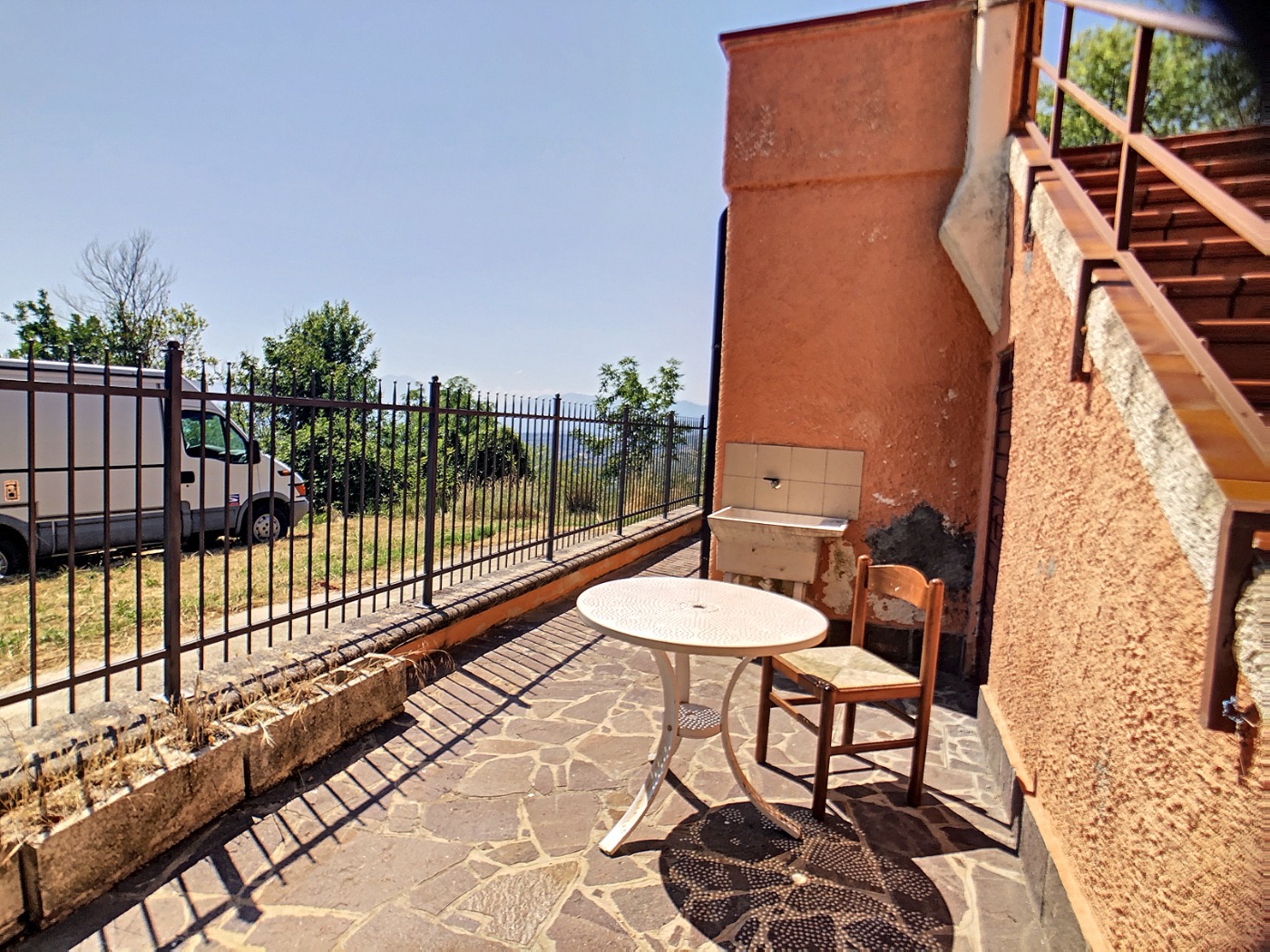 <span  class="uc_style_uc_tiles_grid_image_elementor_uc_items_attribute_title" style="color:#ffffff;">55423.jpeg</span>