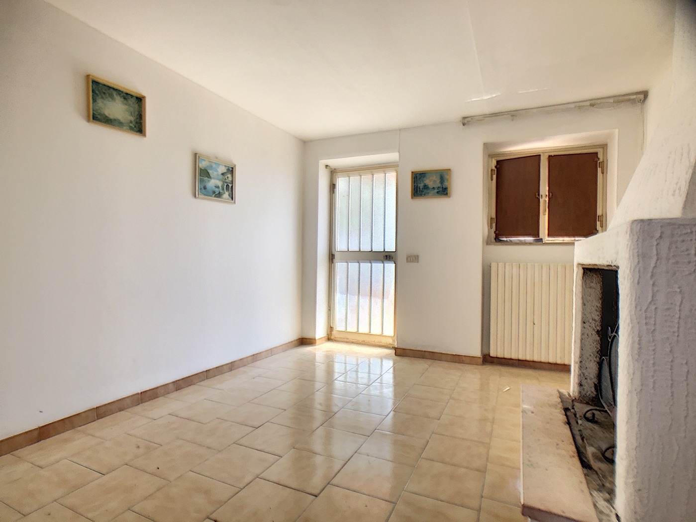 <span  class="uc_style_uc_tiles_grid_image_elementor_uc_items_attribute_title" style="color:#ffffff;">55435.jpeg</span>