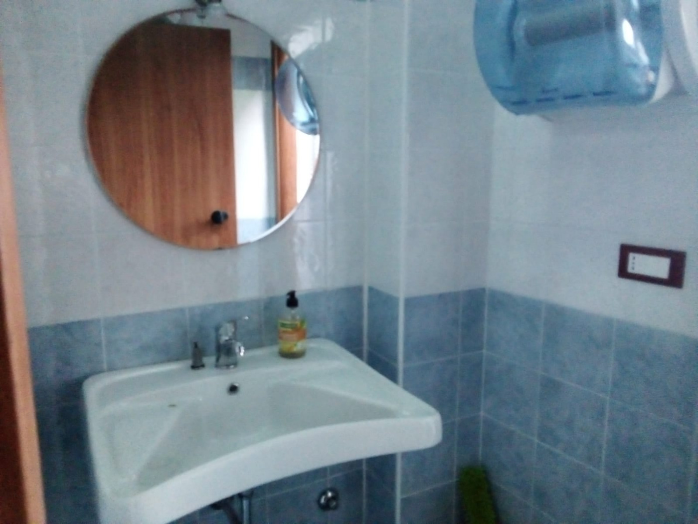 <span  class="uc_style_uc_tiles_grid_image_elementor_uc_items_attribute_title" style="color:#ffffff;">55871.jpg</span>