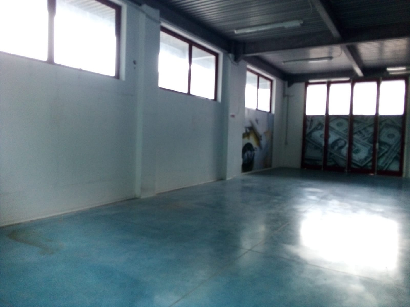 <span  class="uc_style_uc_tiles_grid_image_elementor_uc_items_attribute_title" style="color:#ffffff;">Laboratorio in LOCAZIONE a Montesilvano</span>