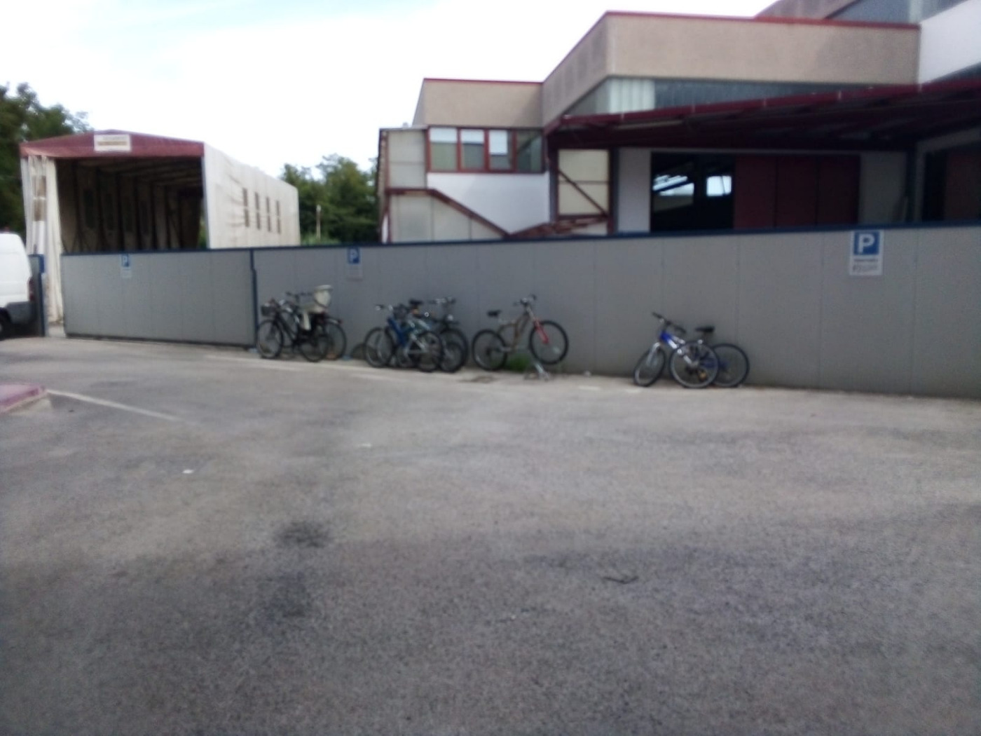 <span  class="uc_style_uc_tiles_grid_image_elementor_uc_items_attribute_title" style="color:#ffffff;">55875.jpg</span>