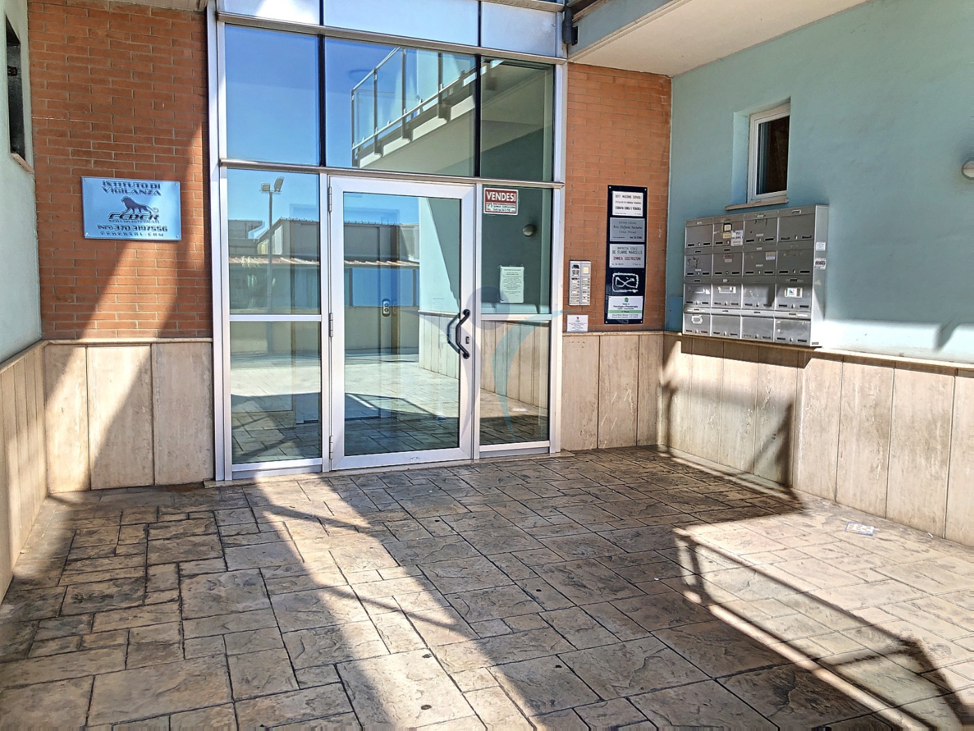 <span  class="uc_style_uc_tiles_grid_image_elementor_uc_items_attribute_title" style="color:#ffffff;">55940.jpg</span>