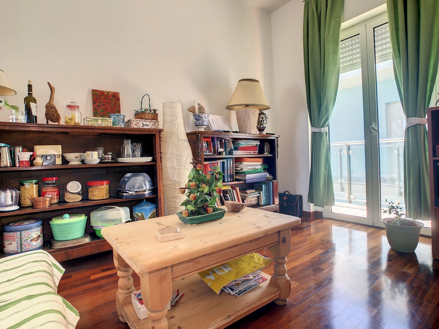 <span  class="uc_style_uc_tiles_grid_image_elementor_uc_items_attribute_title" style="color:#ffffff;">55942.jpg</span>