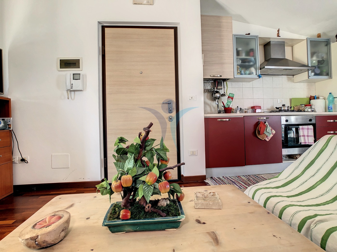 <span  class="uc_style_uc_tiles_grid_image_elementor_uc_items_attribute_title" style="color:#ffffff;">55943.jpg</span>