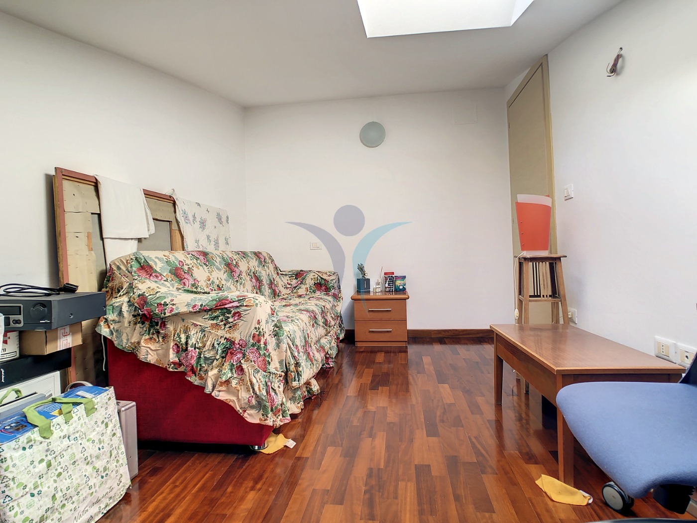 <span  class="uc_style_uc_tiles_grid_image_elementor_uc_items_attribute_title" style="color:#ffffff;">55953.jpg</span>