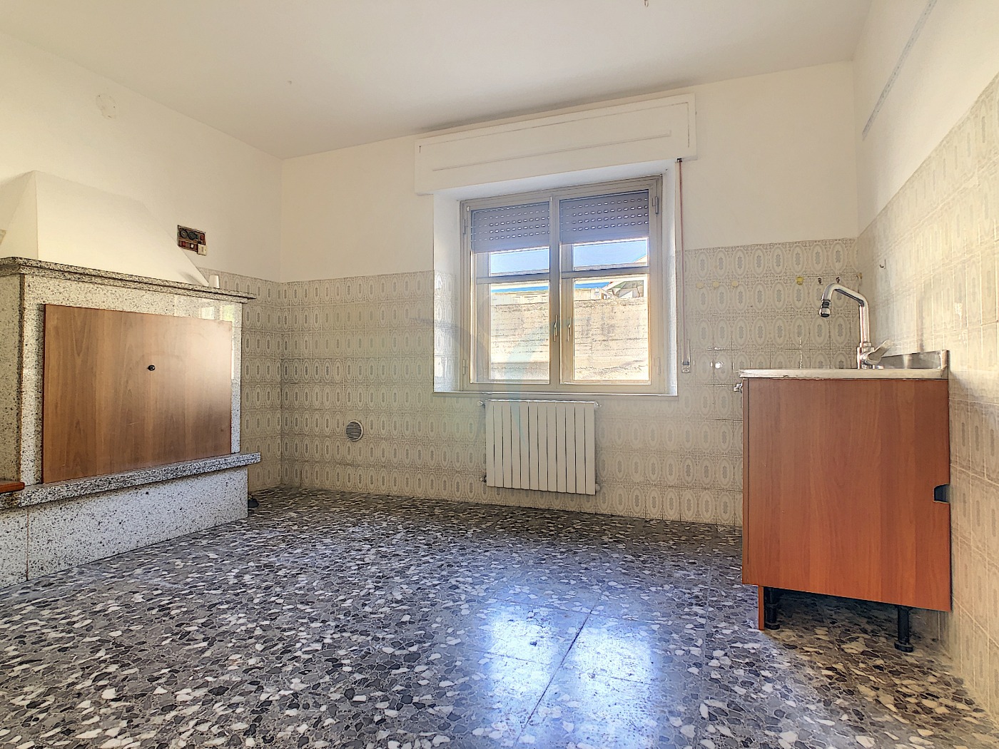 <span  class="uc_style_uc_tiles_grid_image_elementor_uc_items_attribute_title" style="color:#ffffff;">55523.jpg</span>