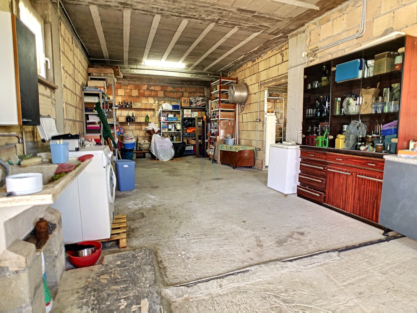 <span  class="uc_style_uc_tiles_grid_image_elementor_uc_items_attribute_title" style="color:#ffffff;">55636.jpg</span>