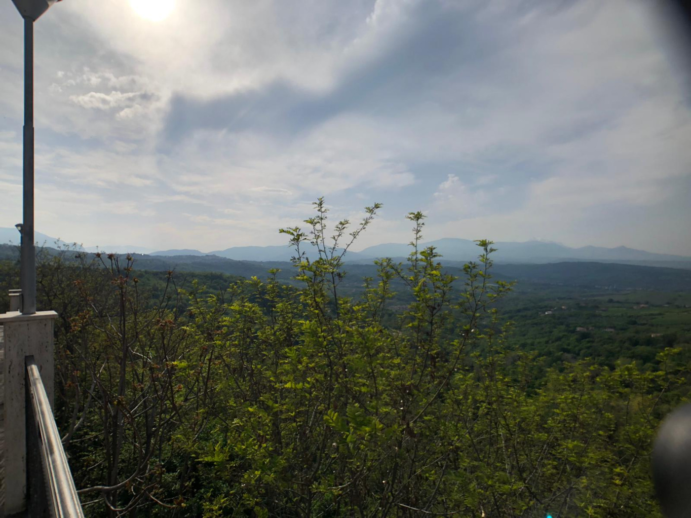 <span  class="uc_style_uc_tiles_grid_image_elementor_uc_items_attribute_title" style="color:#ffffff;">56092.jpg</span>