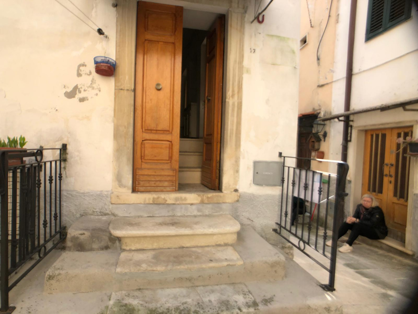 <span  class="uc_style_uc_tiles_grid_image_elementor_uc_items_attribute_title" style="color:#ffffff;">56095.jpg</span>