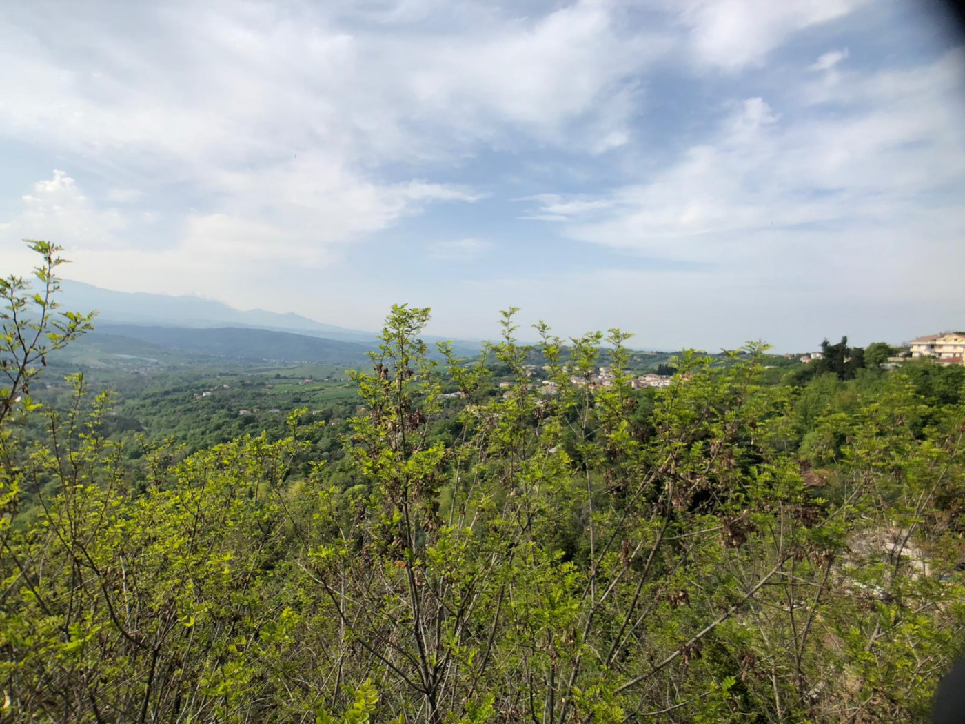 <span  class="uc_style_uc_tiles_grid_image_elementor_uc_items_attribute_title" style="color:#ffffff;">Villa in ACQUISTO a Lettomanoppello</span>