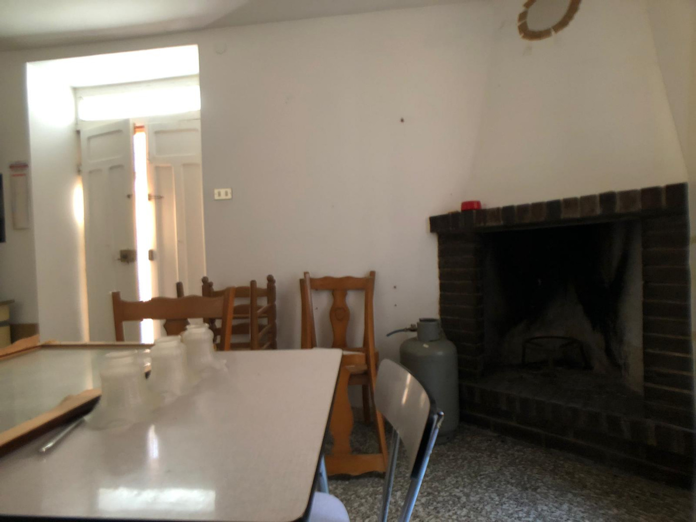 <span  class="uc_style_uc_tiles_grid_image_elementor_uc_items_attribute_title" style="color:#ffffff;">56100.jpg</span>