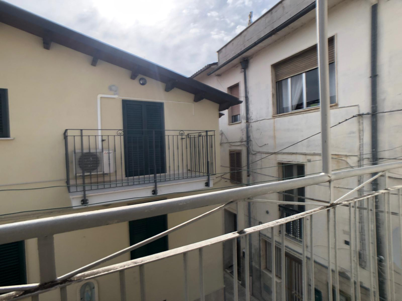 <span  class="uc_style_uc_tiles_grid_image_elementor_uc_items_attribute_title" style="color:#ffffff;">56107.jpg</span>