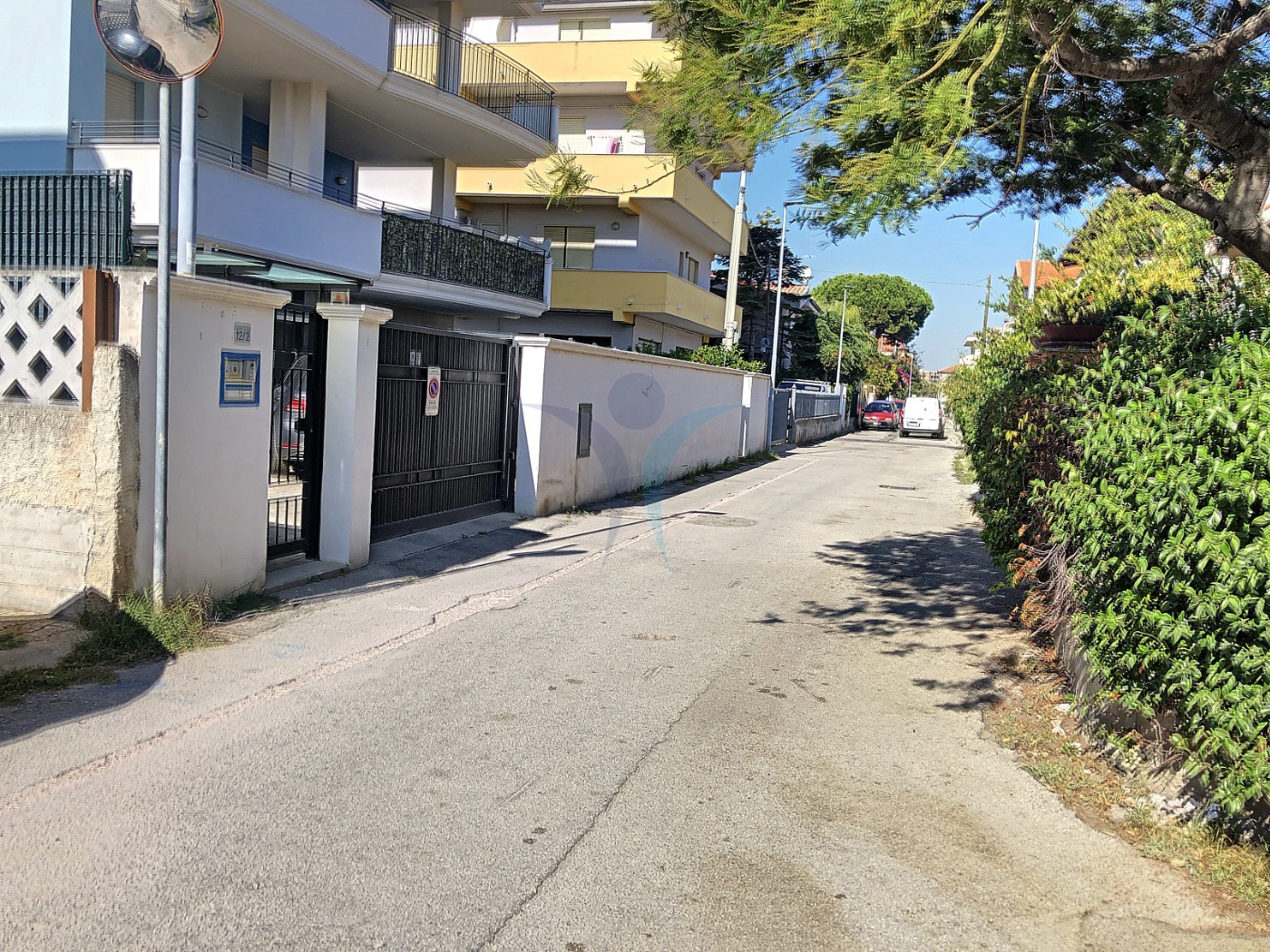 <span  class="uc_style_uc_tiles_grid_image_elementor_uc_items_attribute_title" style="color:#ffffff;">56262.jpg</span>