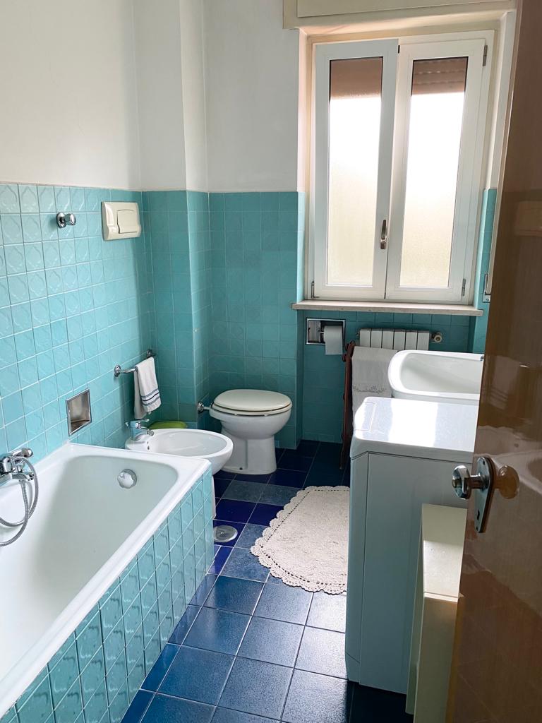 <span  class="uc_style_uc_tiles_grid_image_elementor_uc_items_attribute_title" style="color:#ffffff;">56417.jpg</span>