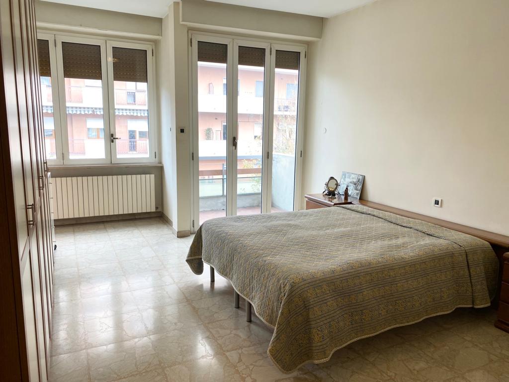 <span  class="uc_style_uc_tiles_grid_image_elementor_uc_items_attribute_title" style="color:#ffffff;">56424.jpg</span>