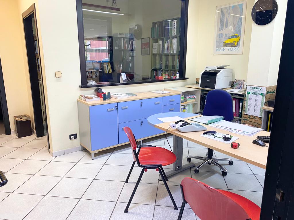 <span  class="uc_style_uc_tiles_grid_image_elementor_uc_items_attribute_title" style="color:#ffffff;">56525.jpg</span>