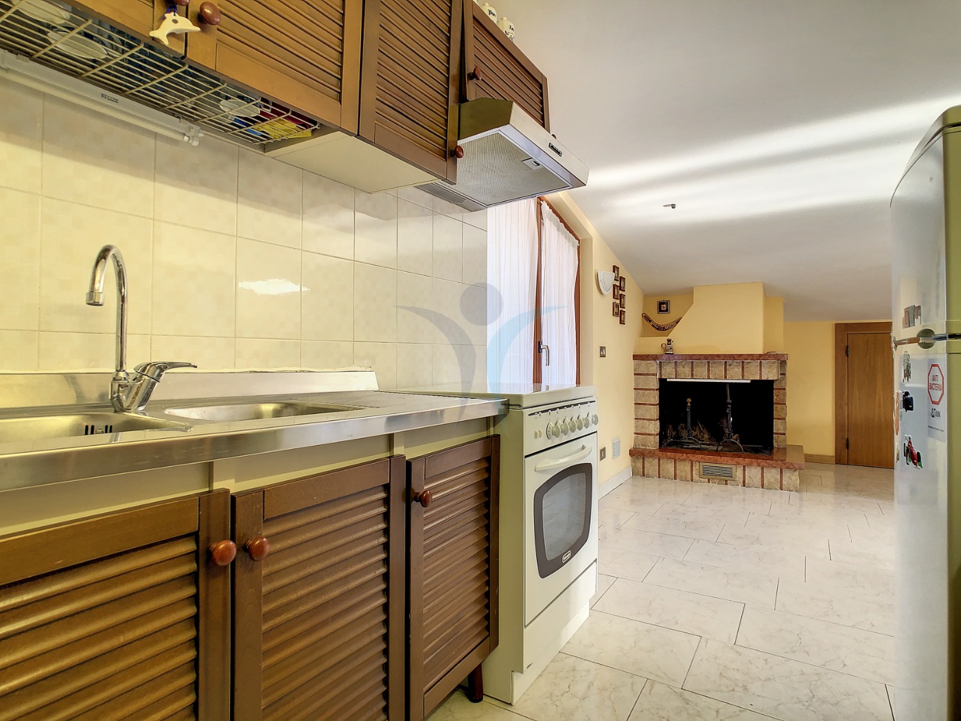 <span  class="uc_style_uc_tiles_grid_image_elementor_uc_items_attribute_title" style="color:#ffffff;">56643.jpg</span>