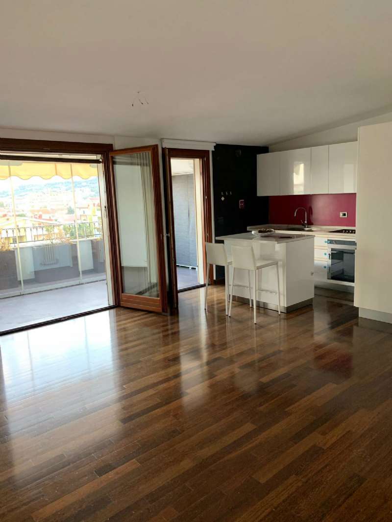 <span  class="uc_style_uc_tiles_grid_image_elementor_uc_items_attribute_title" style="color:#ffffff;">Appartamenti in ACQUISTO a Montesilvano</span>