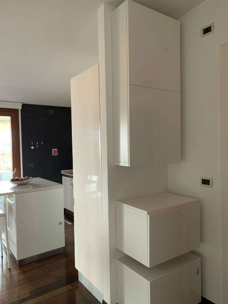 <span  class="uc_style_uc_tiles_grid_image_elementor_uc_items_attribute_title" style="color:#ffffff;">2583581551.jpg</span>