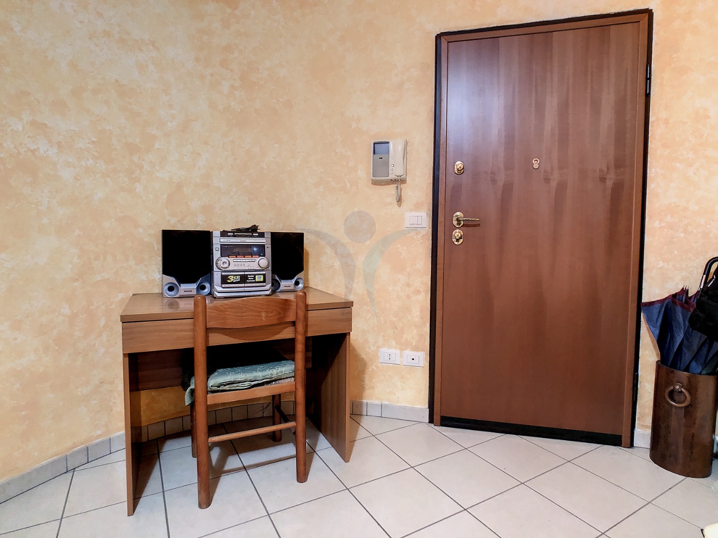 <span  class="uc_style_uc_tiles_grid_image_elementor_uc_items_attribute_title" style="color:#ffffff;">56969.jpg</span>