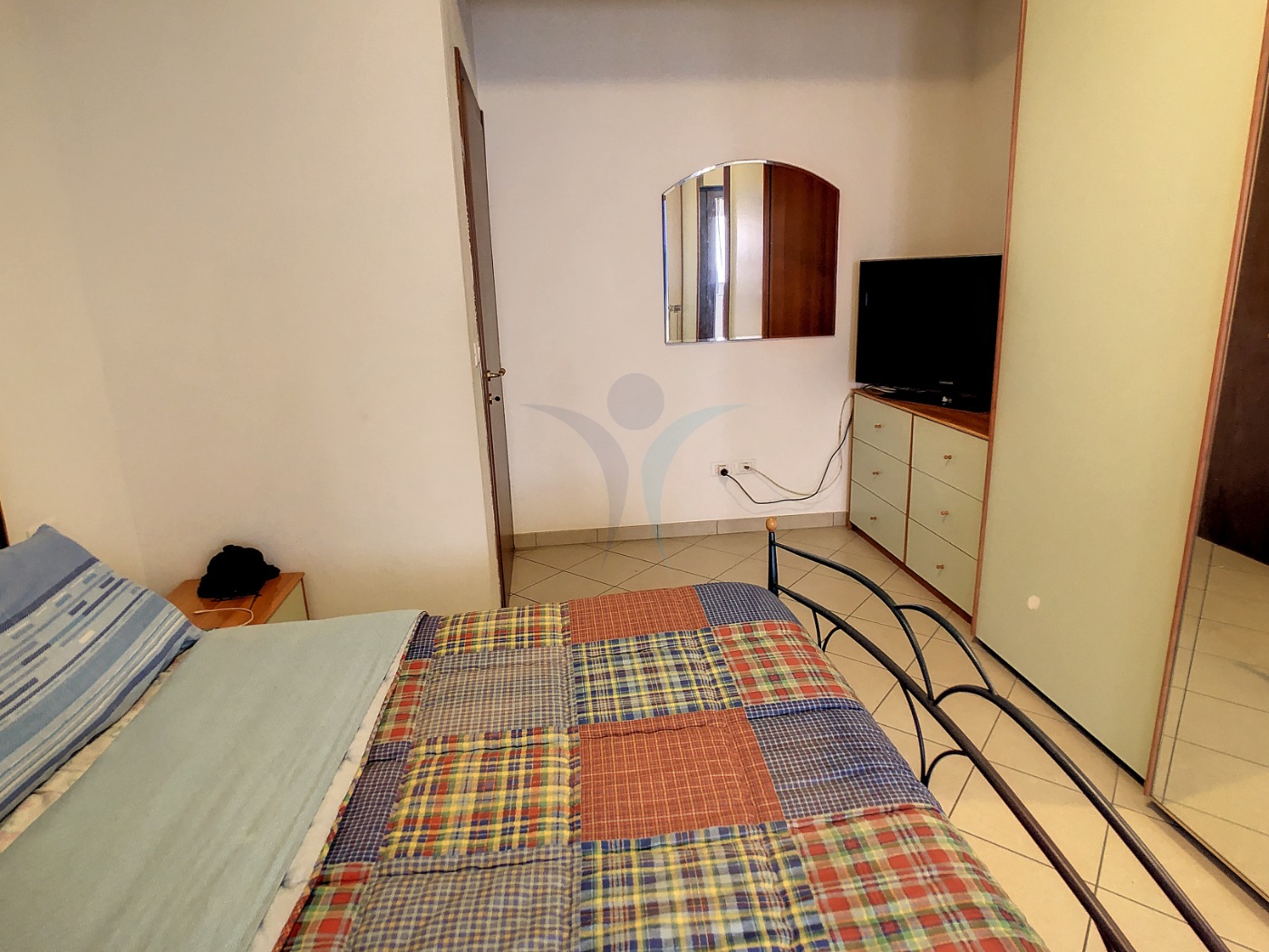 <span  class="uc_style_uc_tiles_grid_image_elementor_uc_items_attribute_title" style="color:#ffffff;">56977.jpg</span>