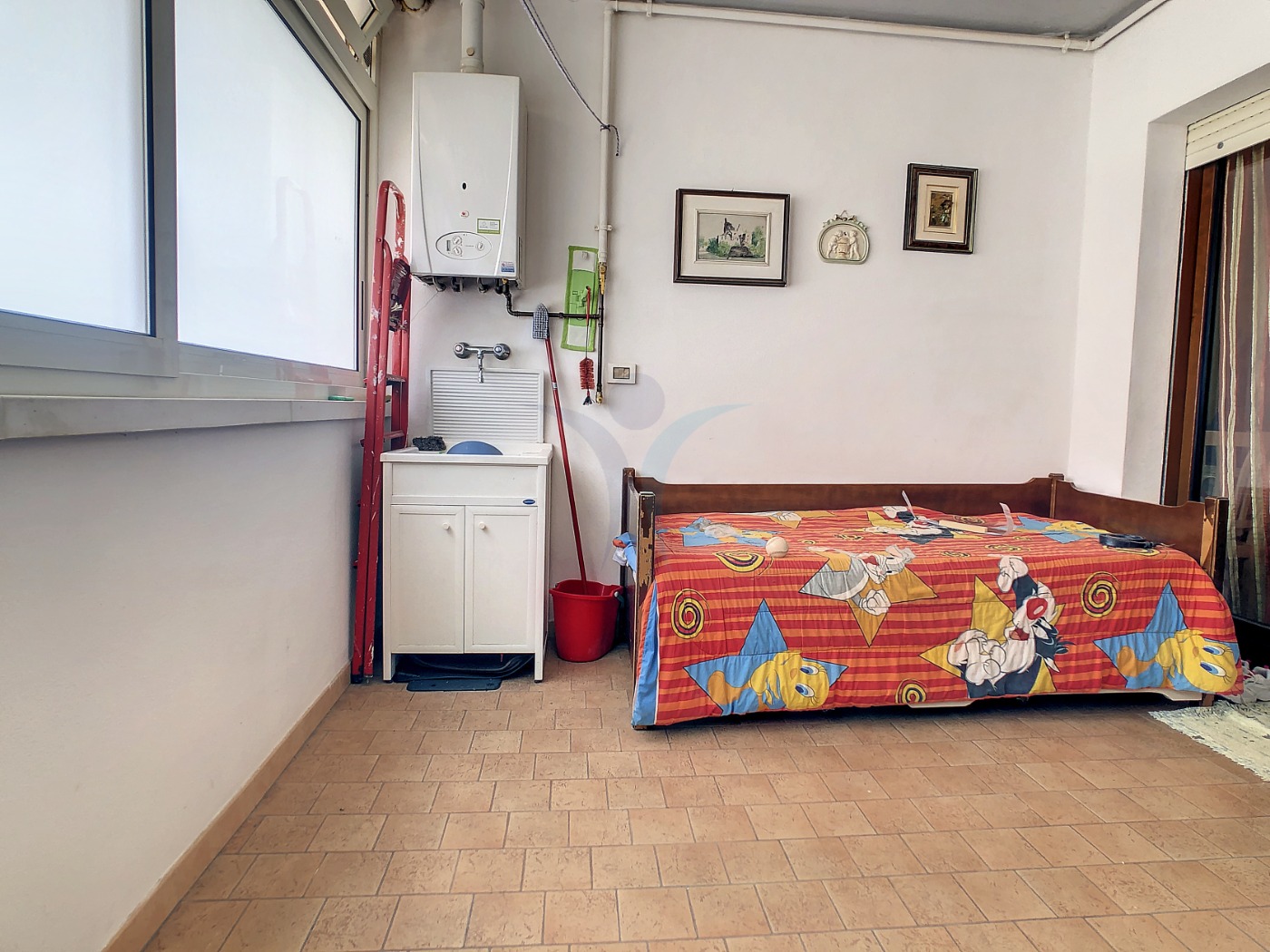 <span  class="uc_style_uc_tiles_grid_image_elementor_uc_items_attribute_title" style="color:#ffffff;">56981.jpg</span>