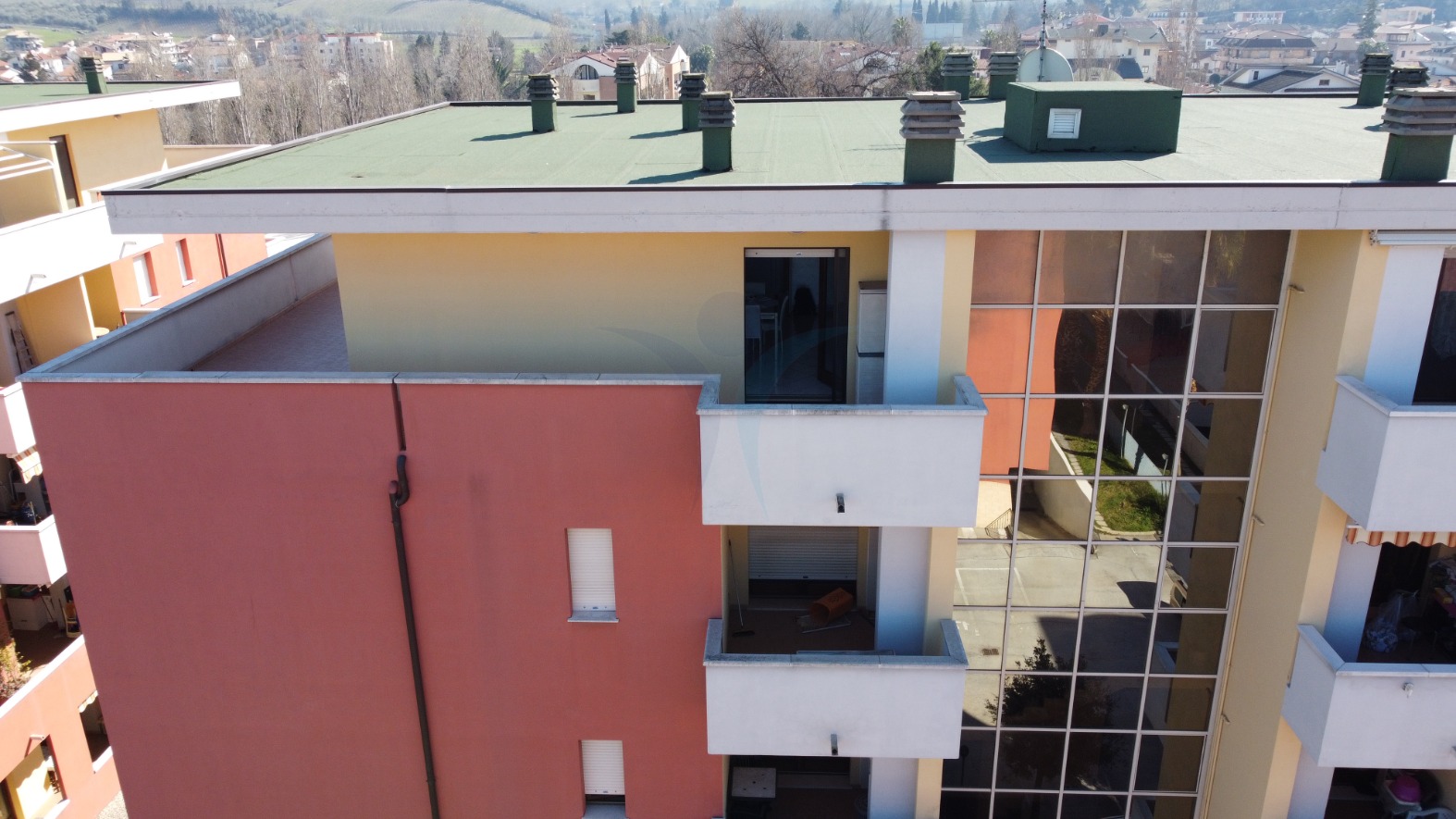 <span  class="uc_style_uc_tiles_grid_image_elementor_uc_items_attribute_title" style="color:#ffffff;">DCIM100MEDIADJI_0201.JPG</span>