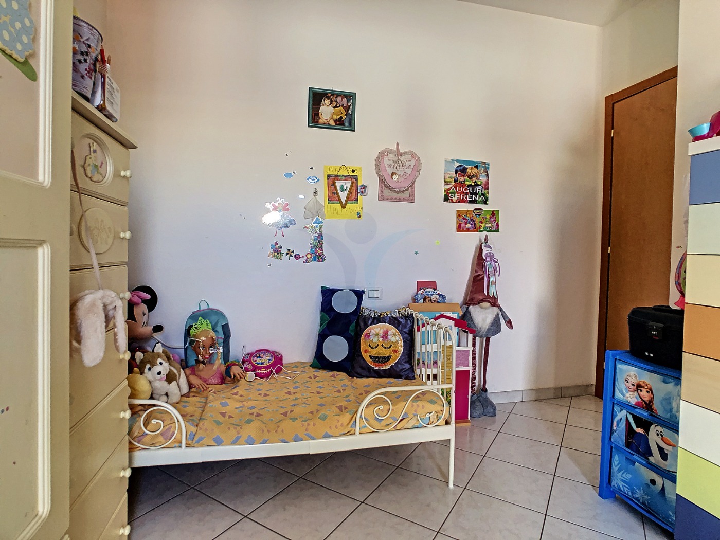 <span  class="uc_style_uc_tiles_grid_image_elementor_uc_items_attribute_title" style="color:#ffffff;">57051.jpg</span>