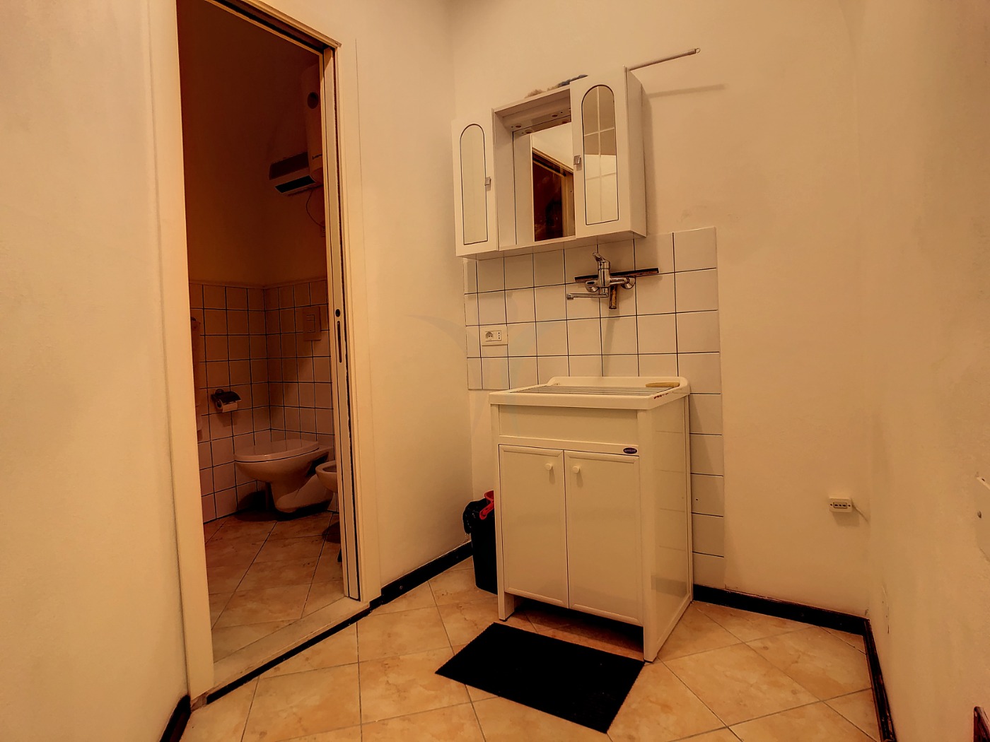 <span  class="uc_style_uc_tiles_grid_image_elementor_uc_items_attribute_title" style="color:#ffffff;">57150.jpg</span>