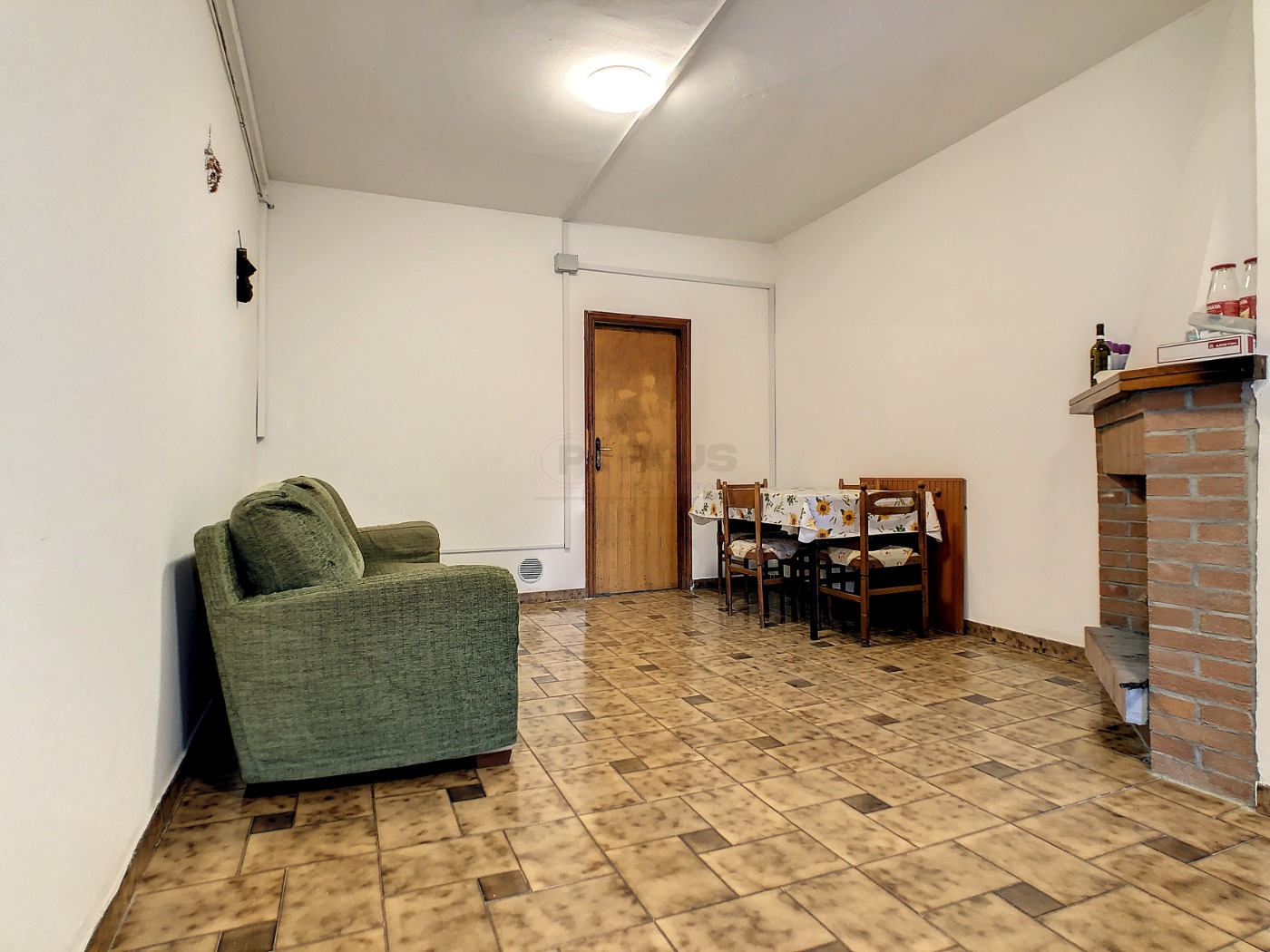 <span  class="uc_style_uc_tiles_grid_image_elementor_uc_items_attribute_title" style="color:#ffffff;">Casa-indipendente in ACQUISTO a Collecorvino</span>