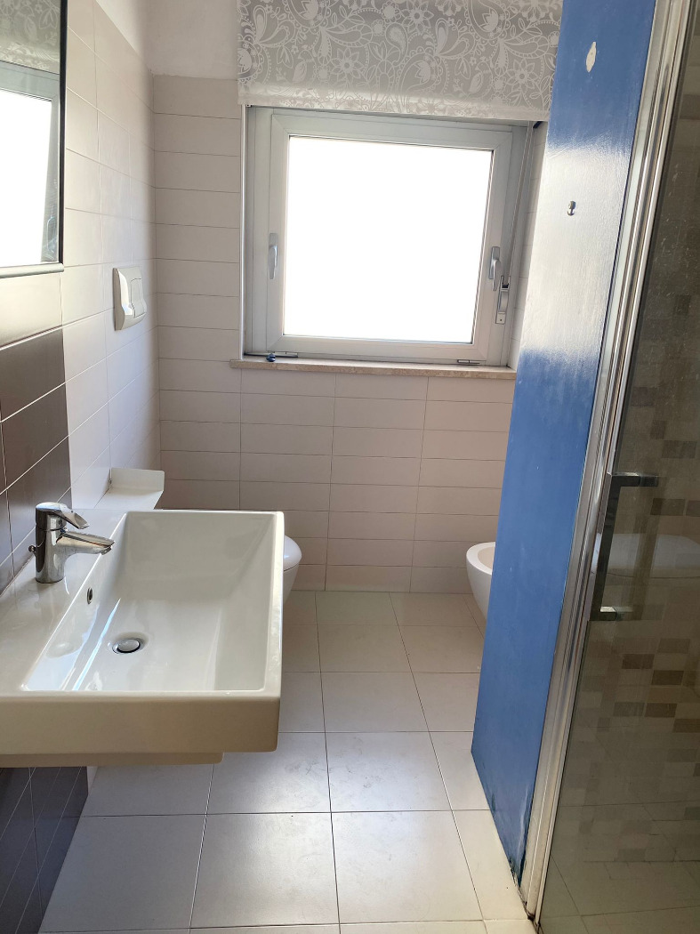 <span  class="uc_style_uc_tiles_grid_image_elementor_uc_items_attribute_title" style="color:#ffffff;">53368.jpg</span>