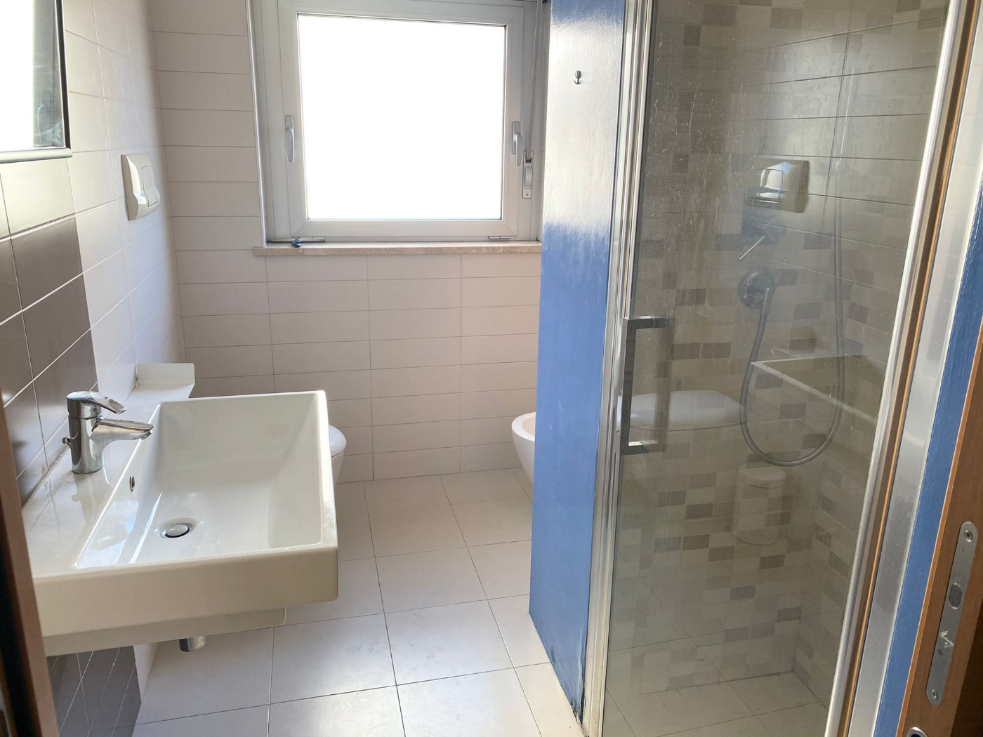 <span  class="uc_style_uc_tiles_grid_image_elementor_uc_items_attribute_title" style="color:#ffffff;">53369.jpg</span>