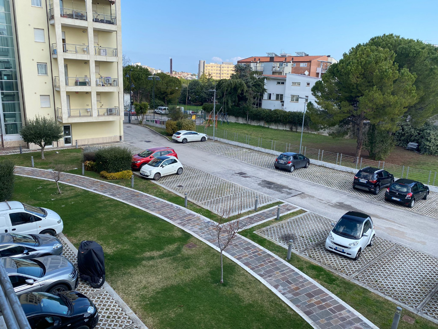 <span  class="uc_style_uc_tiles_grid_image_elementor_uc_items_attribute_title" style="color:#ffffff;">53371.jpg</span>