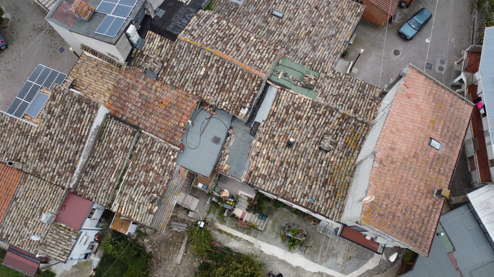 <span  class="uc_style_uc_tiles_grid_image_elementor_uc_items_attribute_title" style="color:#ffffff;">DCIM100MEDIADJI_0305.JPG</span>