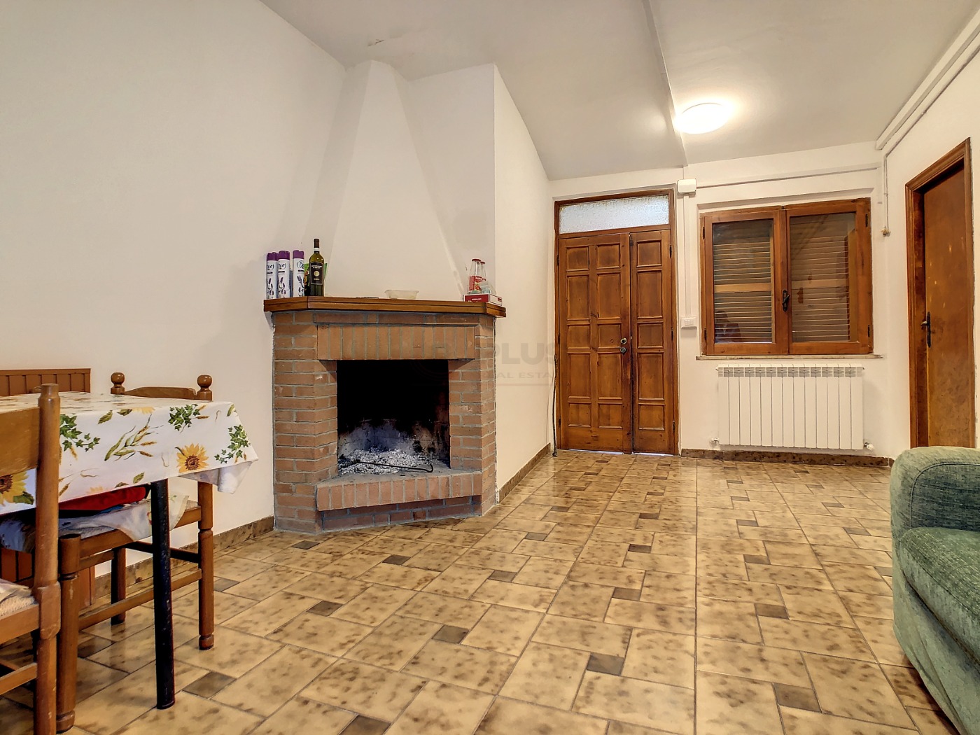 <span  class="uc_style_uc_tiles_grid_image_elementor_uc_items_attribute_title" style="color:#ffffff;">57393.jpg</span>