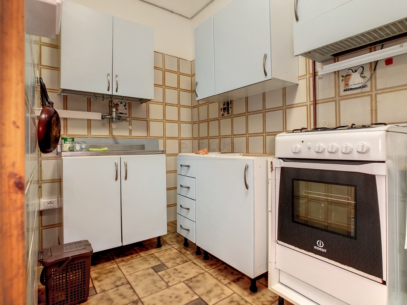 <span  class="uc_style_uc_tiles_grid_image_elementor_uc_items_attribute_title" style="color:#ffffff;">57395.jpg</span>